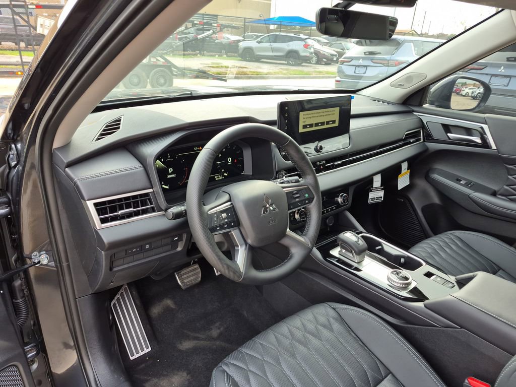 New 2026 Mitsubishi Outlander SEL image 32