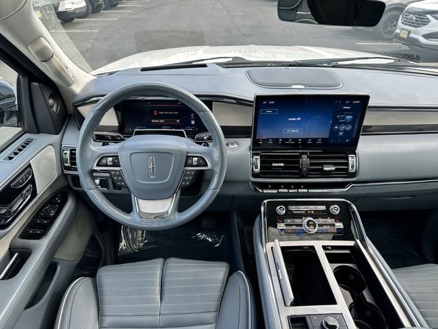 Certified 2023 Lincoln Navigator Black Label AWD/4WD image 13