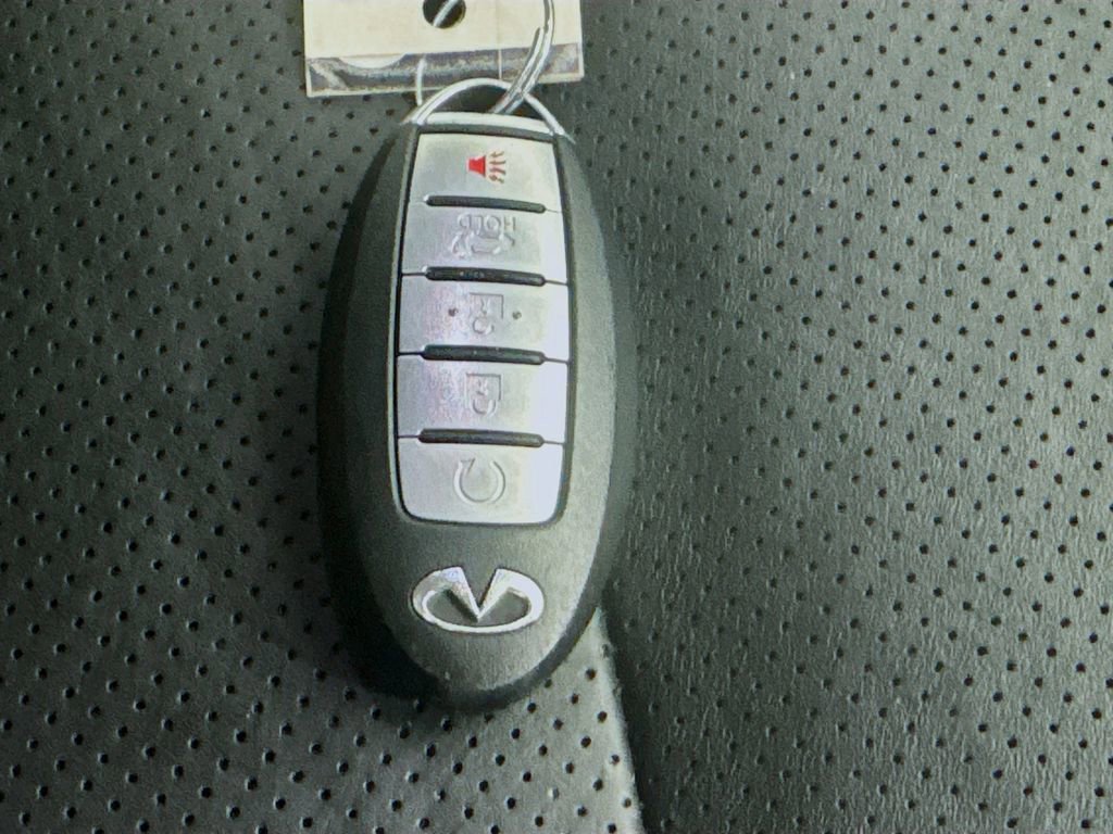 Used 2020 INFINITI QX80 Luxe w/ All-Season Package image 38