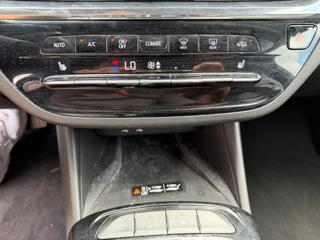 Used 2025 Buick Envista Avenir FWD image 13