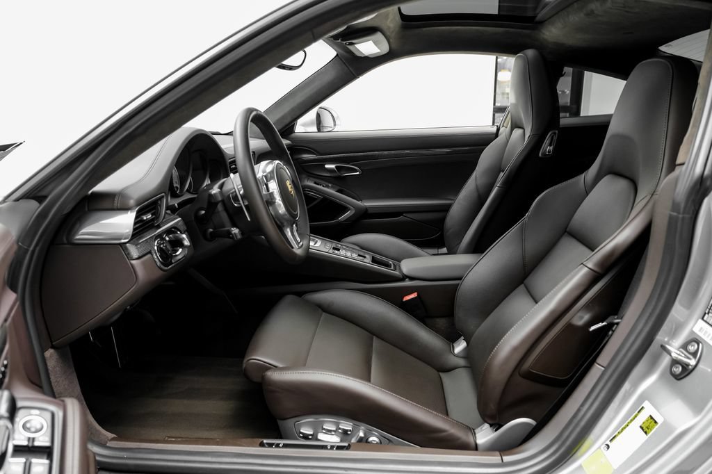 Used 2014 Porsche 911 Turbo S AWD/4WD image 7