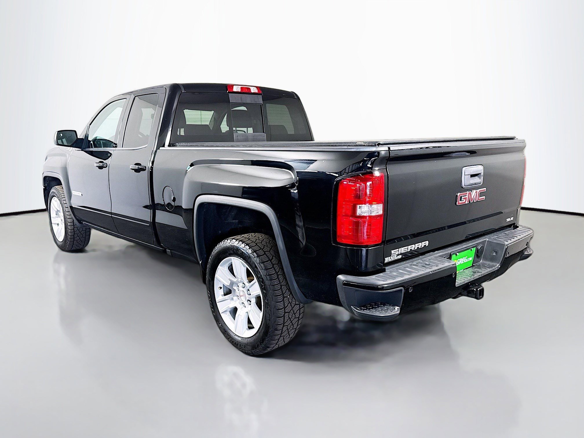 Used 2018 GMC Sierra 1500 SLE w/ SLE Value Package AWD/4WD image 7