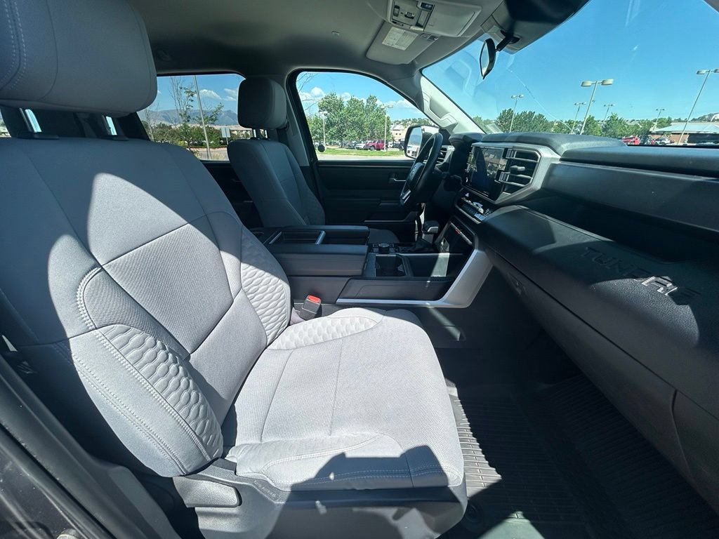 Used 2022 Toyota Tundra SR5 w/ SR5 Convenience Package AWD/4WD image 30