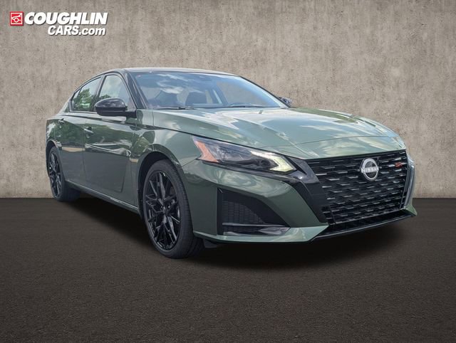 New 2026 Nissan Altima 2.5 SR w/ SR Midnight Edition Package FWD image 1