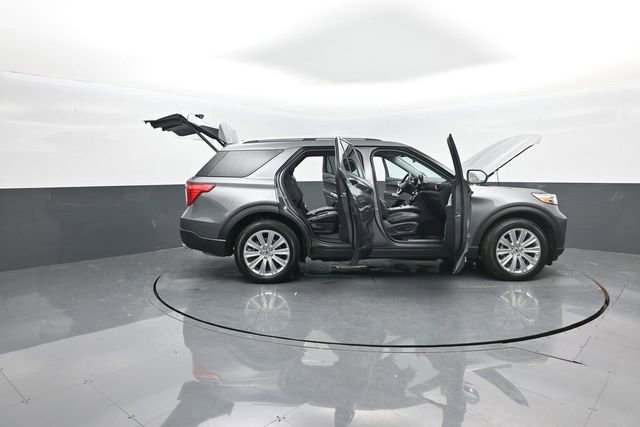Certified 2023 Ford Explorer Limited w/ Limited Technology Package image 38