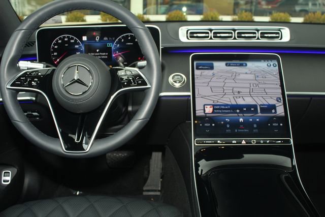 Used 2025 Mercedes-Benz S 580 4MATIC Sedan image 4