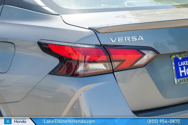 Used 2024 Nissan Versa SR FWD image 13
