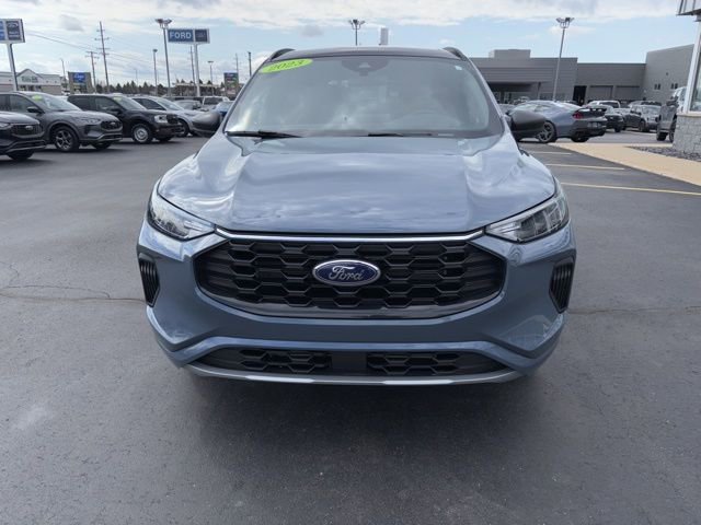 Certified 2023 Ford Escape ST-Line w/ Tech Pack #1 AWD/4WD image 21