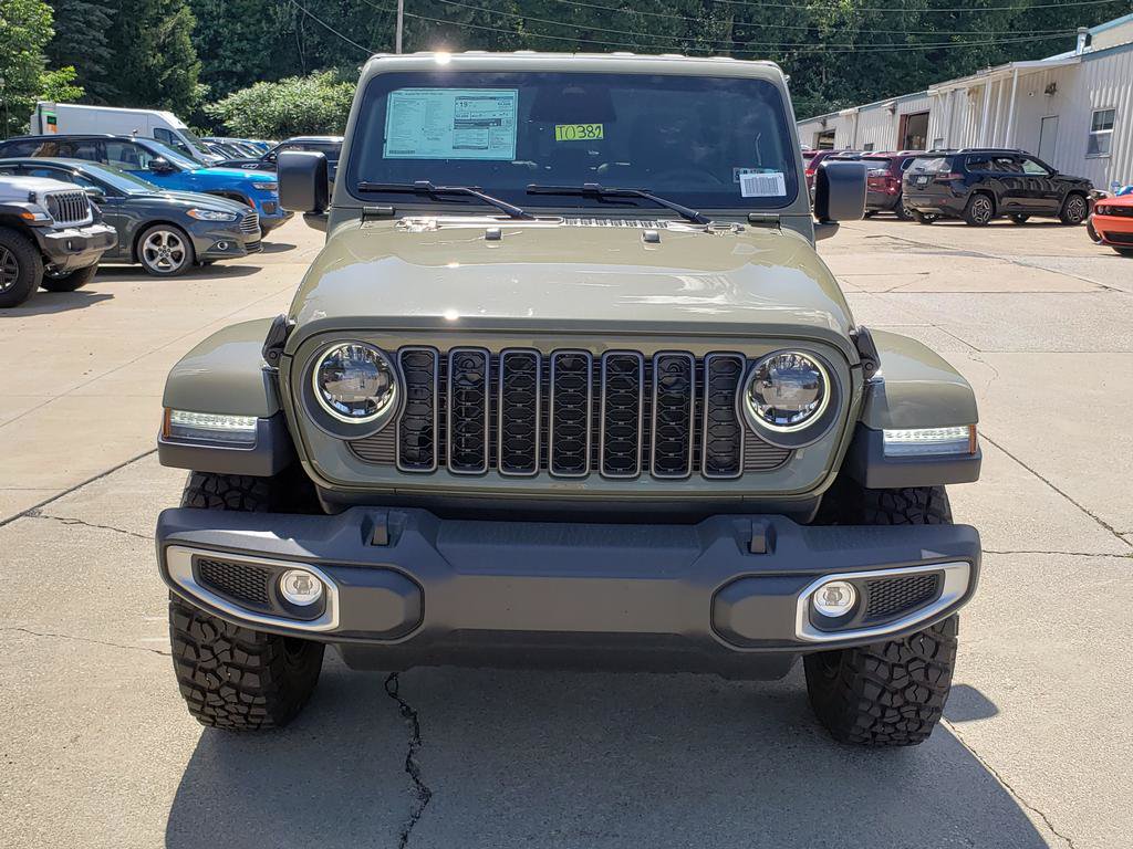 New 2026 Jeep Gladiator Sport AWD/4WD image 8