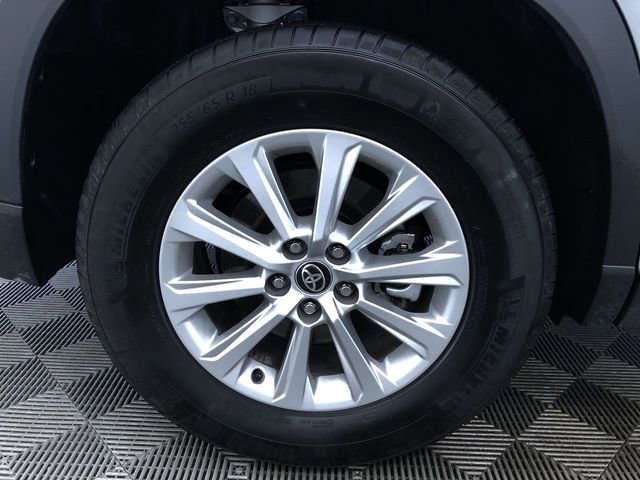 Used 2025 Toyota Grand Highlander AWD image 18