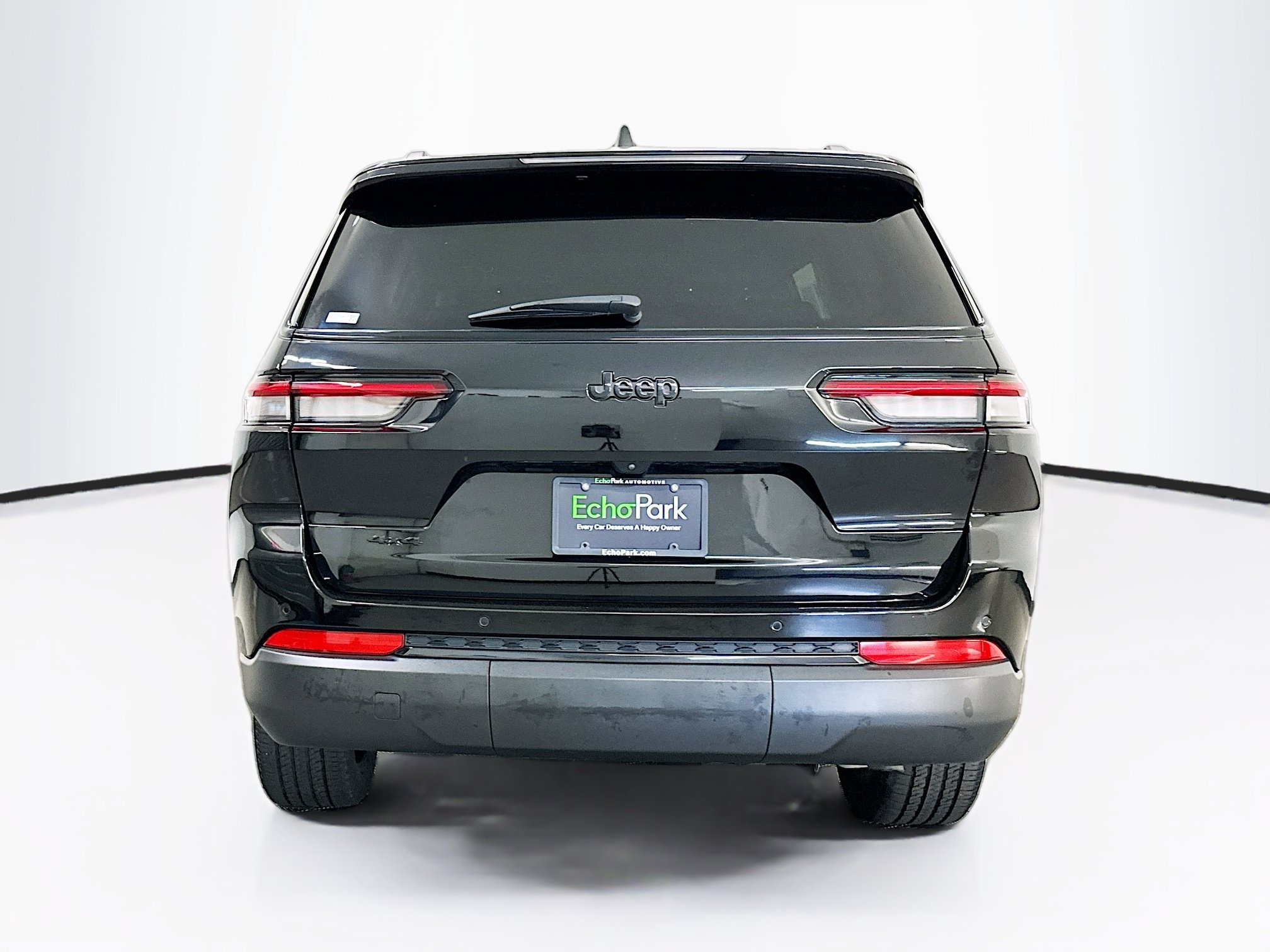 Used 2023 Jeep Grand Cherokee L Laredo AWD/4WD image 7