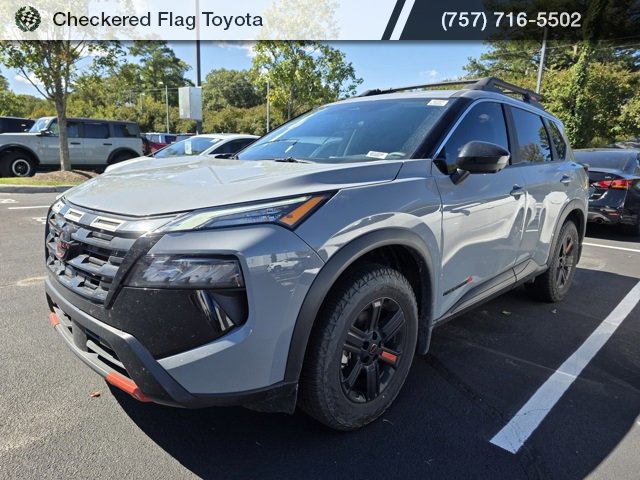 Used 2025 Nissan Rogue SV