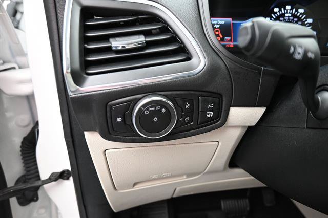 Certified 2024 Ford Edge Titanium AWD/4WD image 8