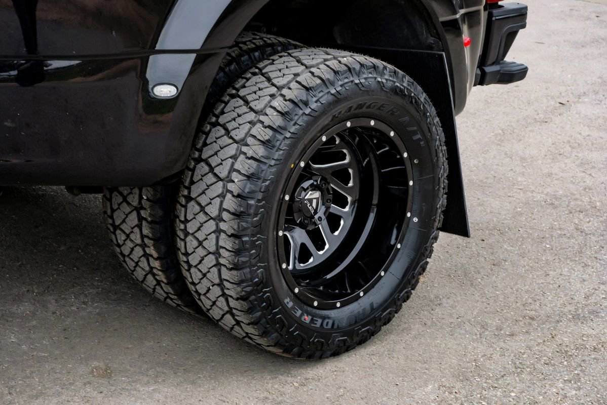 Used 2024 Ford F350 Limited w/ FX4 Off-Road Package image 64