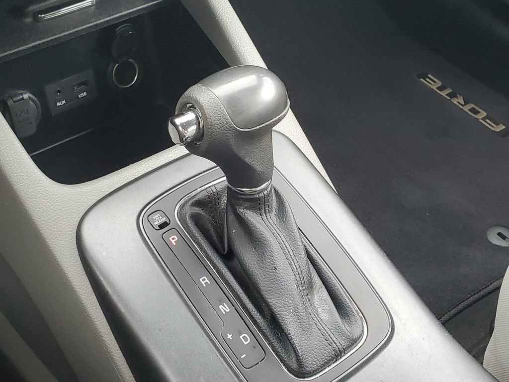 Used 2015 Kia Forte LX image 26
