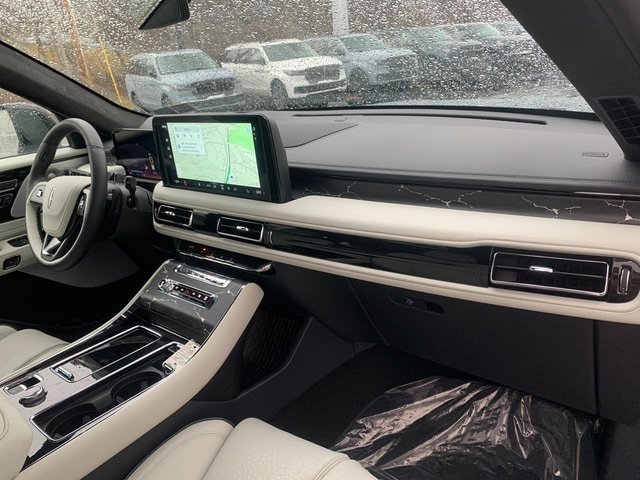 New 2026 Lincoln Aviator Black Label w/ Black Label Special Edition AWD/4WD image 42