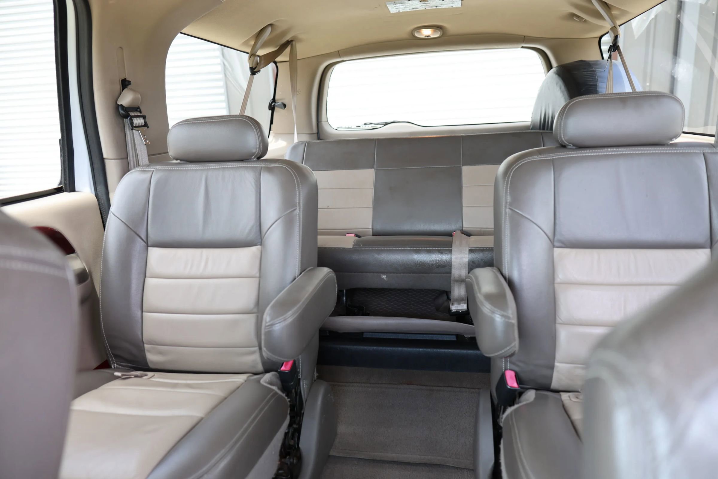 Used 2004 Ford Excursion Eddie Bauer AWD/4WD image 25