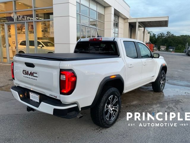 Used 2025 GMC Canyon AT4 AWD/4WD image 8