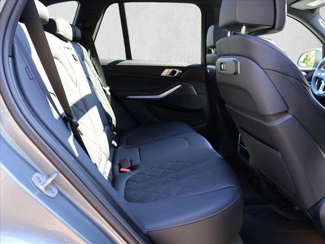 Used 2025 BMW X5 xDrive40i w/ Climate Comfort Package AWD/4WD image 24