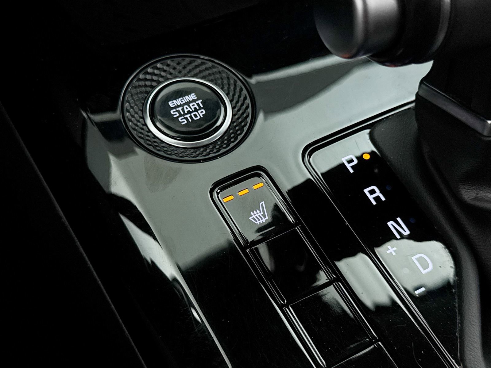 Certified 2024 Kia Niro EX Touring image 25