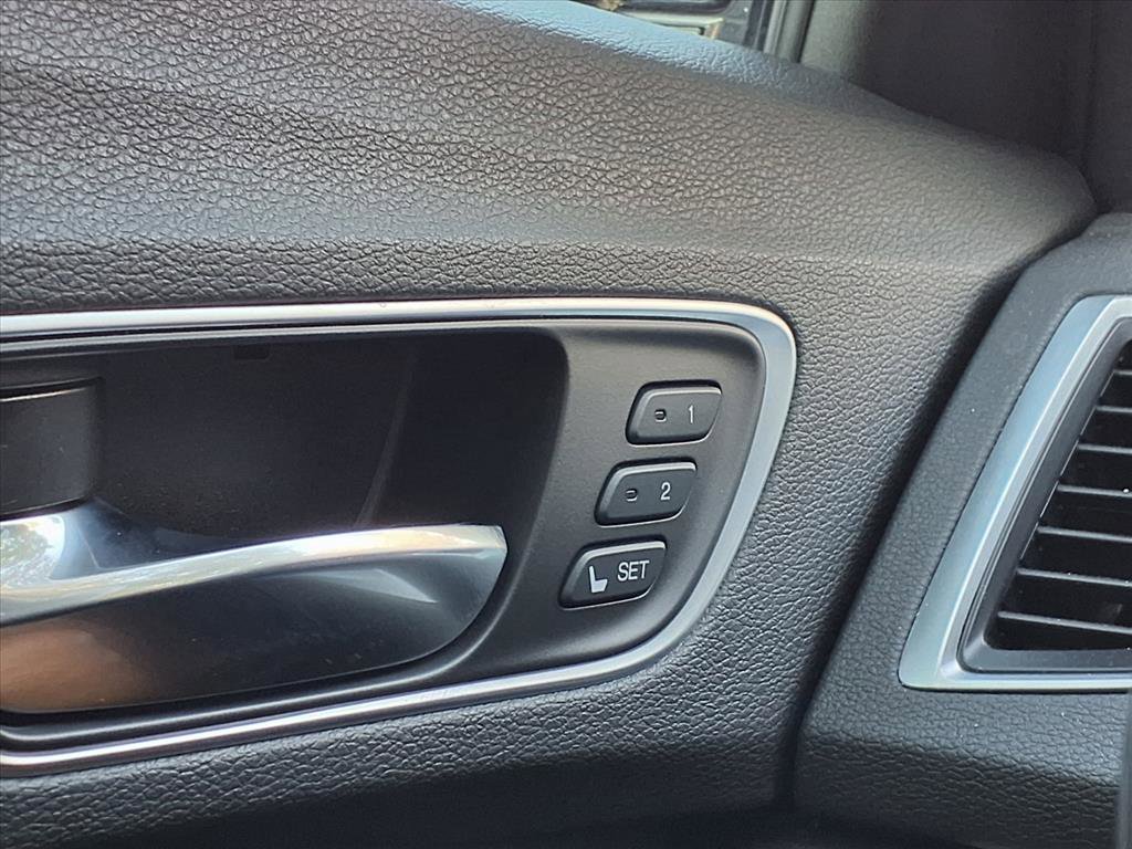 Used 2020 Acura TLX V6 w/ Technology Package image 30