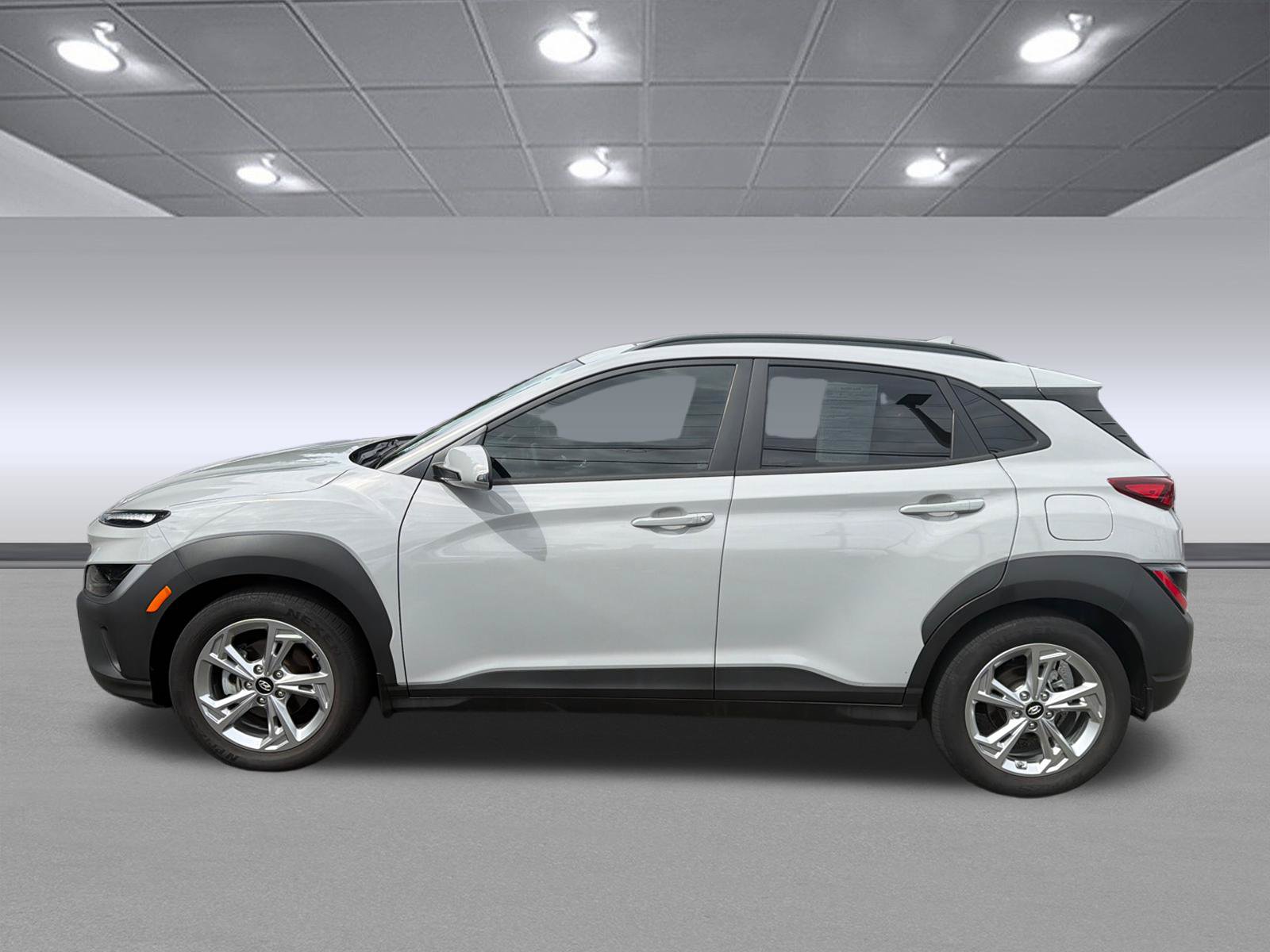 Certified 2022 Hyundai Kona SEL w/ Convenience Package FWD image 8