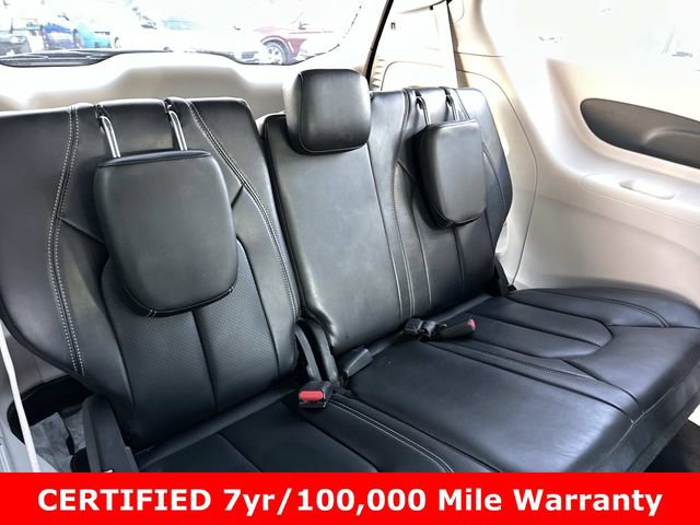 Certified 2023 Chrysler Pacifica Touring-L FWD image 13
