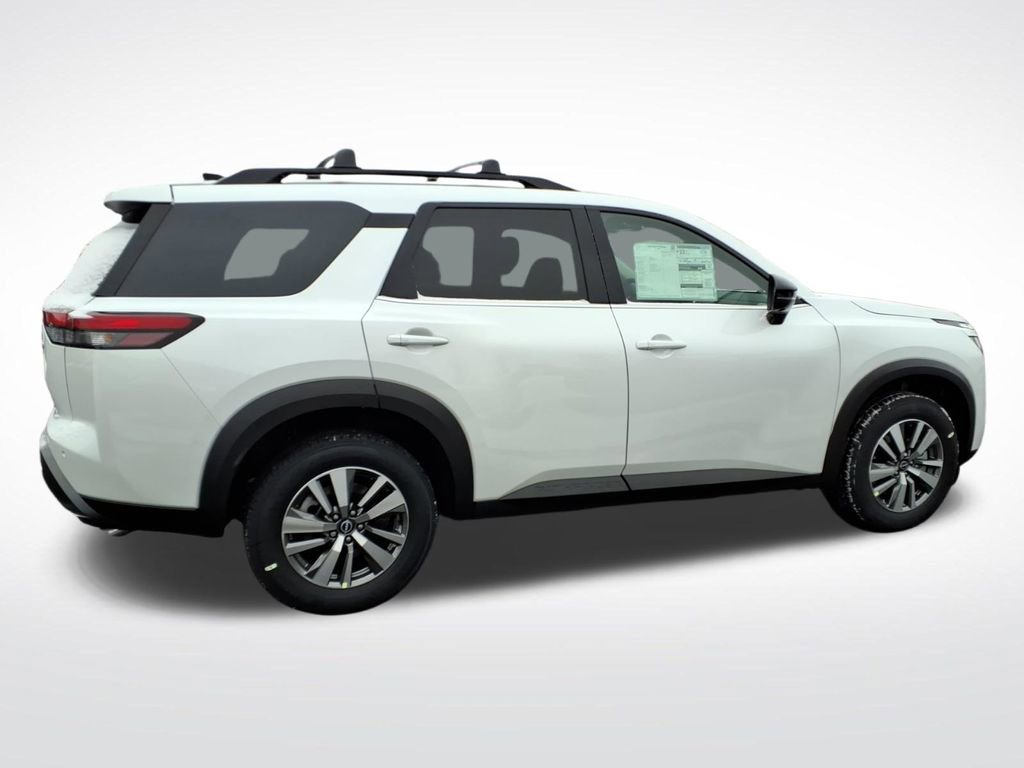 New 2026 Nissan Pathfinder SL image 8