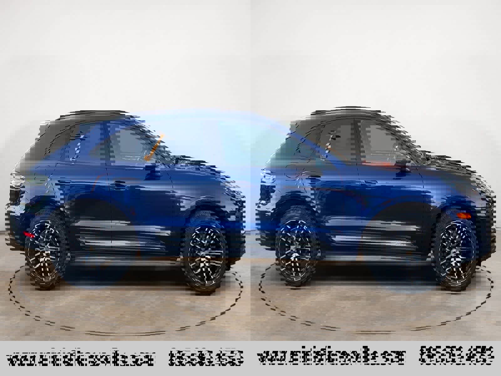 Used 2024 Porsche Macan Turbo image 2