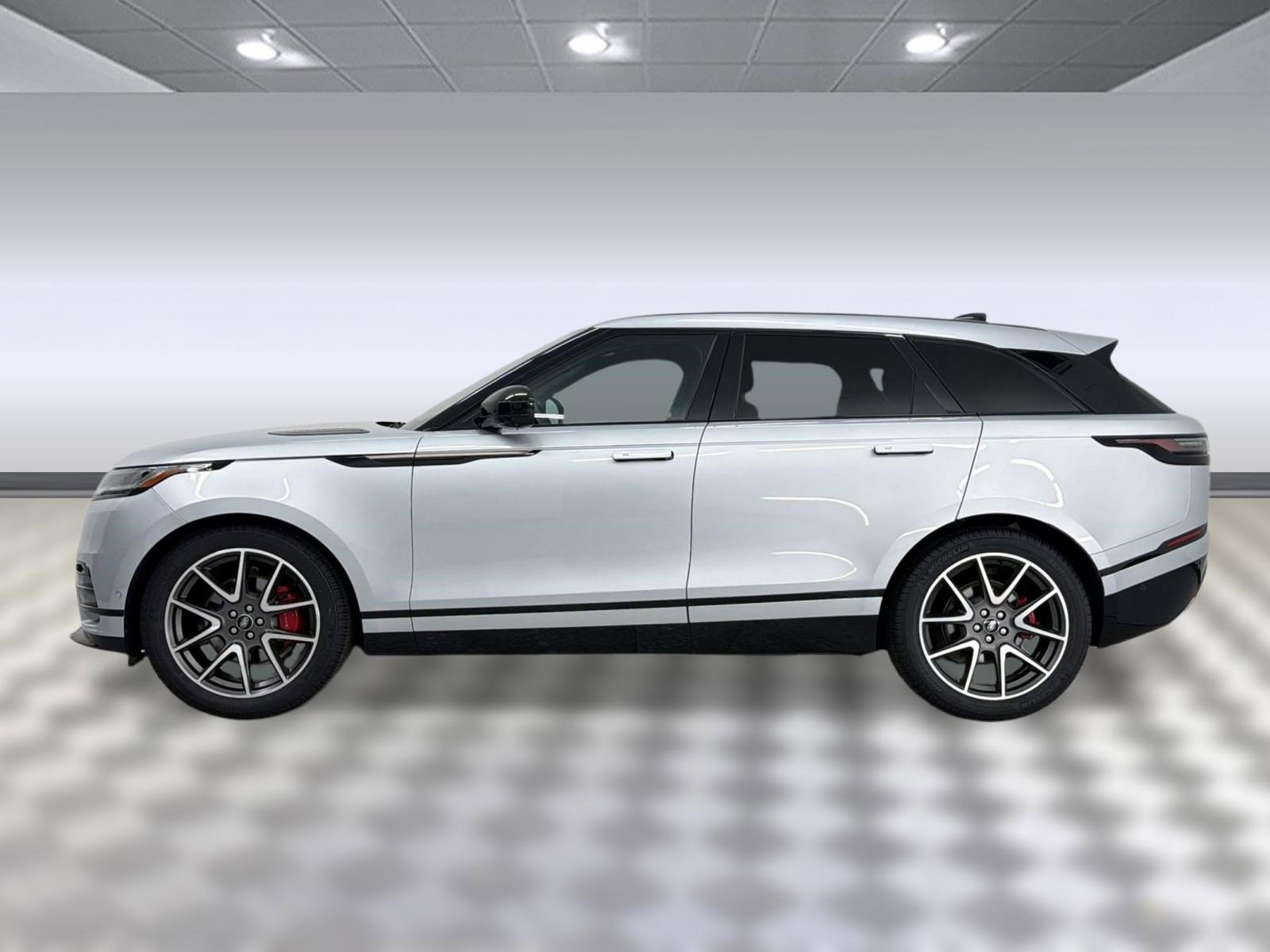 Certified 2025 Land Rover Range Rover Velar Dynamic SE AWD/4WD image 2