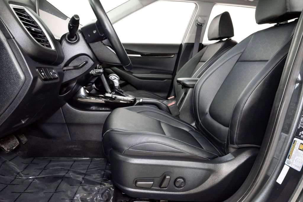 Certified 2025 Kia Seltos EX w/ EX Sunroof Package image 11