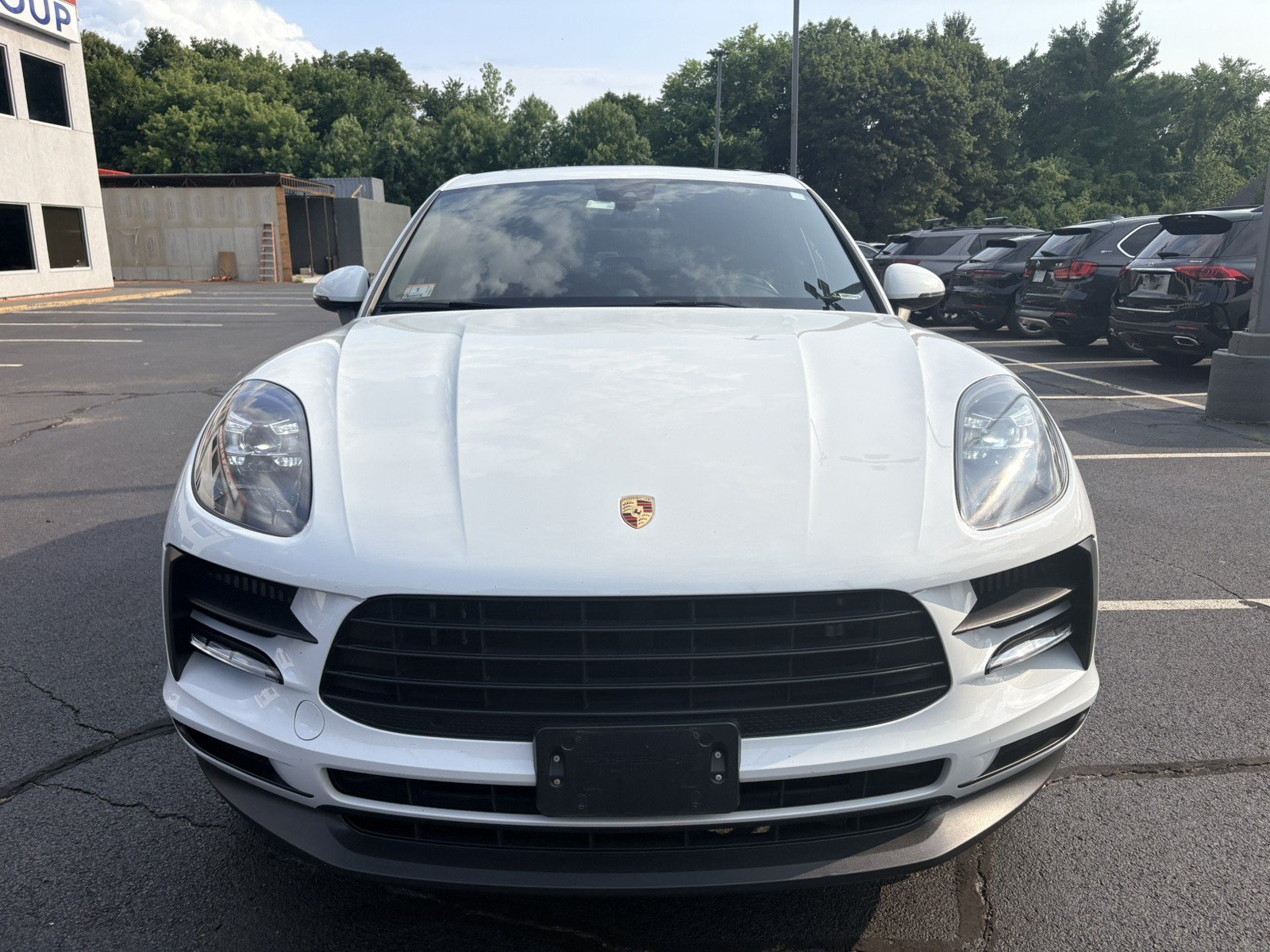 Used 2020 Porsche Macan S AWD/4WD image 2