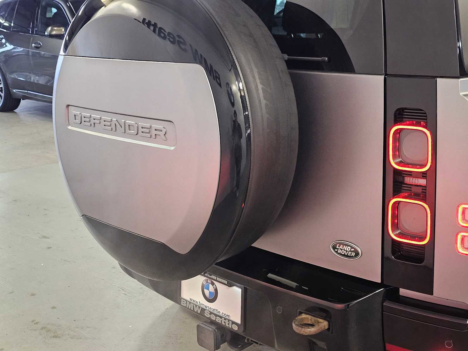 Used 2023 Land Rover Defender 110 X image 7