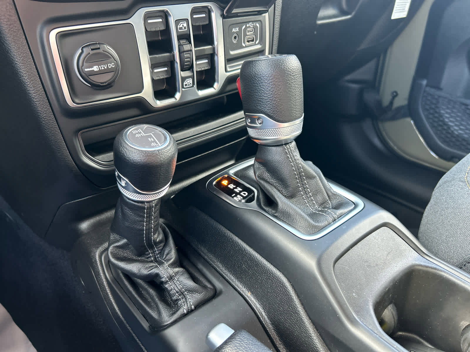 Used 2026 Jeep Wrangler Sport S image 27