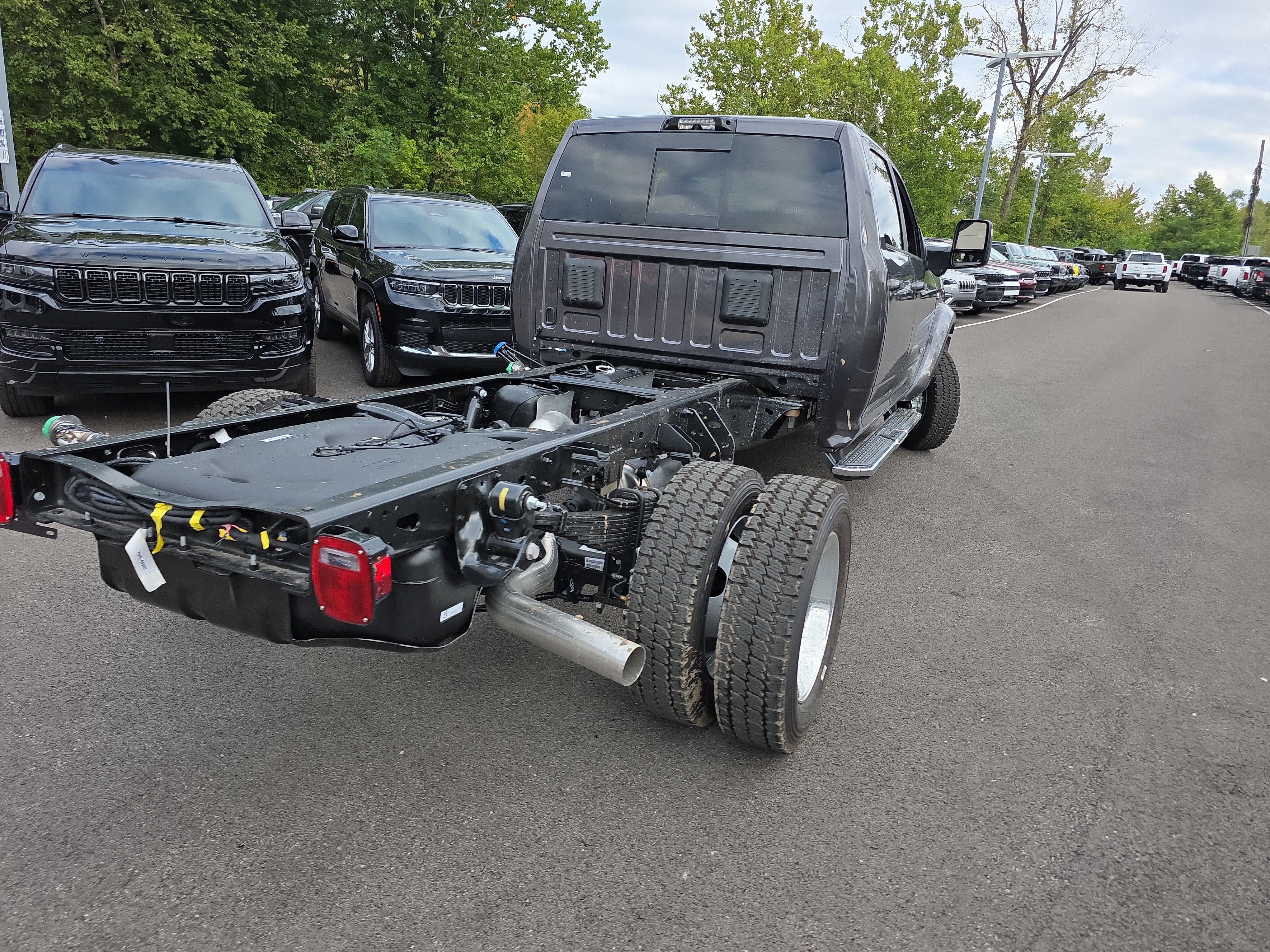 New 2027 RAM 5500 4x4 Crew Cab image 25