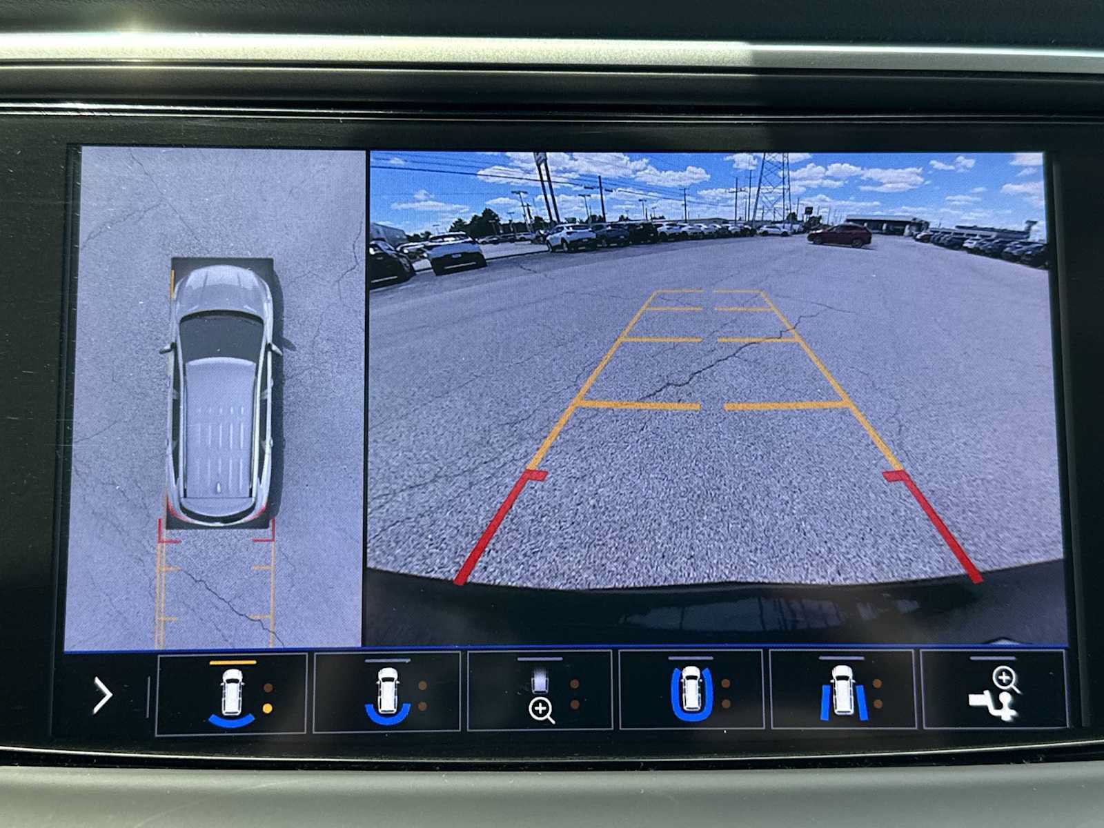 Used 2020 Buick Enclave Essence w/ Trailering Package, 5000 lbs. FWD image 15