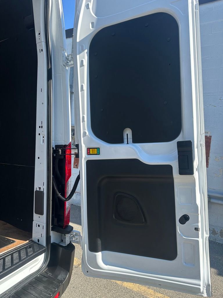 Used 2023 Ford E-Transit 148 High Roof Extended w/ Load Area Protection Package RWD image 23