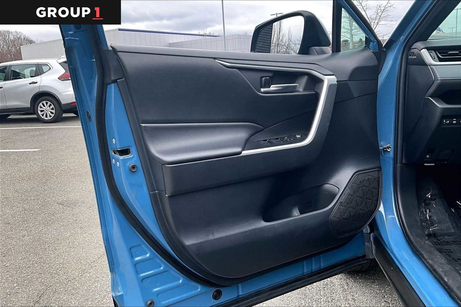 Used 2022 Toyota RAV4 SE w/ Convenience Package AWD/4WD image 22