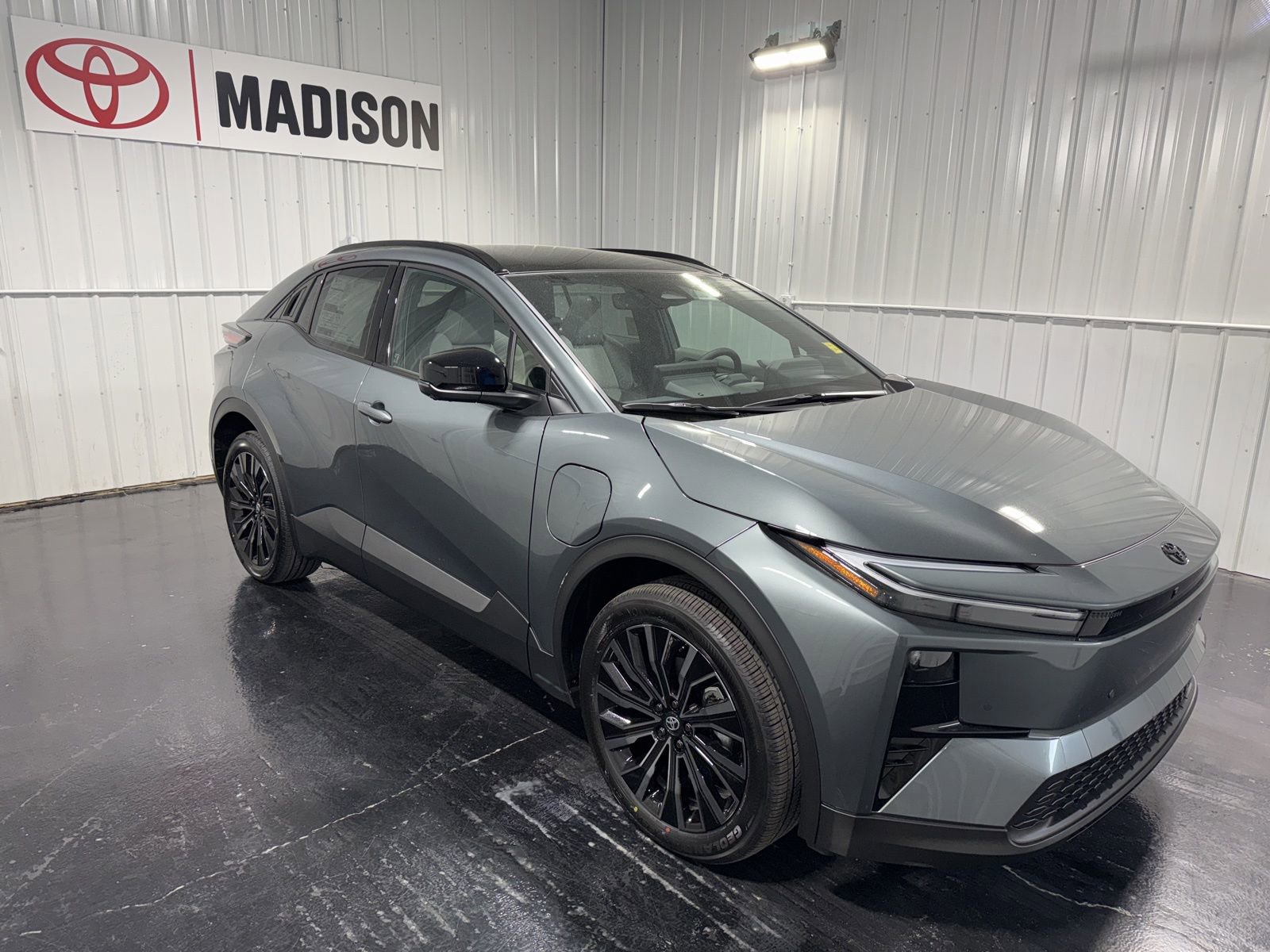 New 2026 Toyota C-HR AWD/4WD image 4