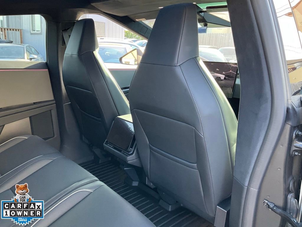 Used 2024 Tesla Cybertruck AWD Crew Cab image 59