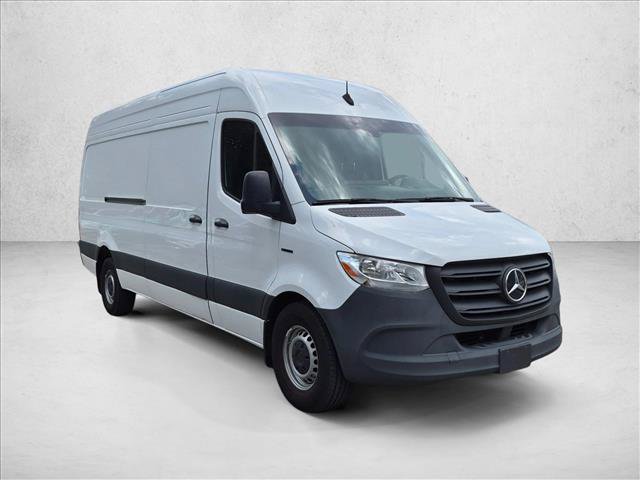 Used 2024 Mercedes-Benz eSprinter 170 Cargo image 3