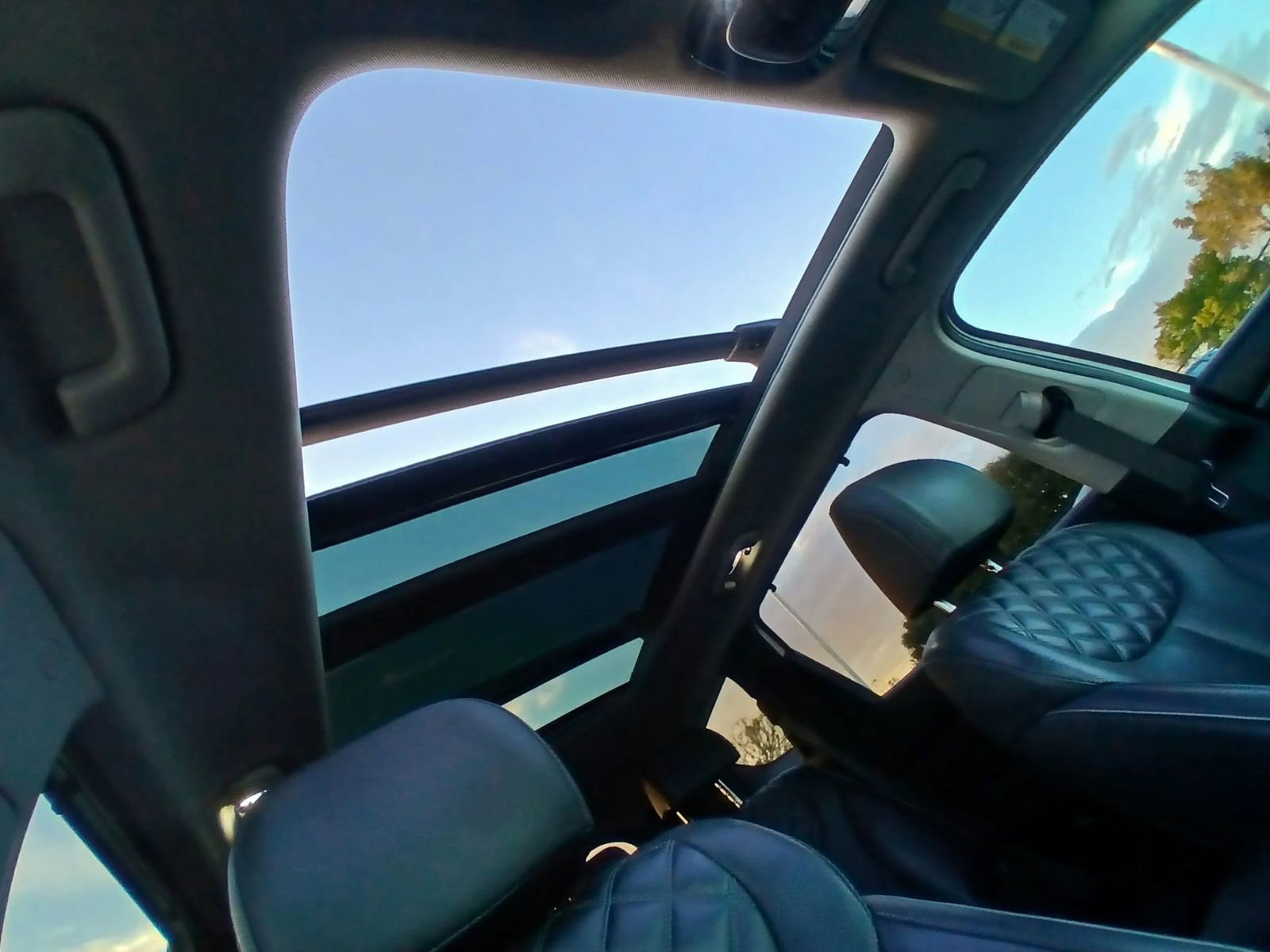 Used 2021 Hyundai Santa Fe SEL Premium AWD/4WD image 19