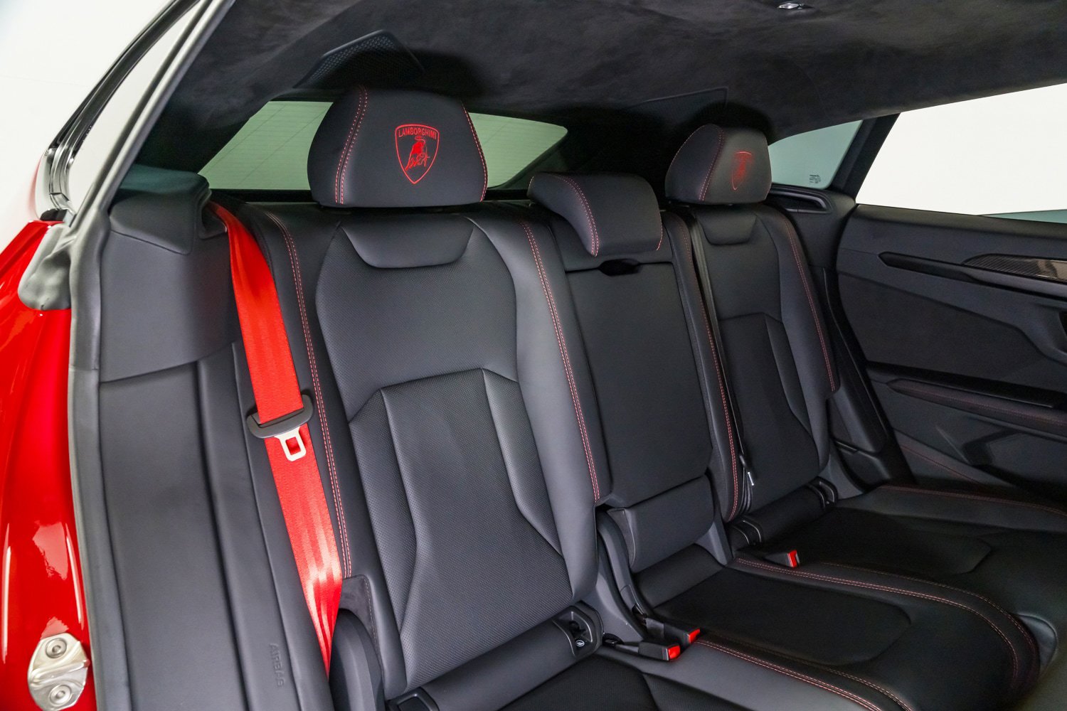 Used 2023 Lamborghini Urus S image 35