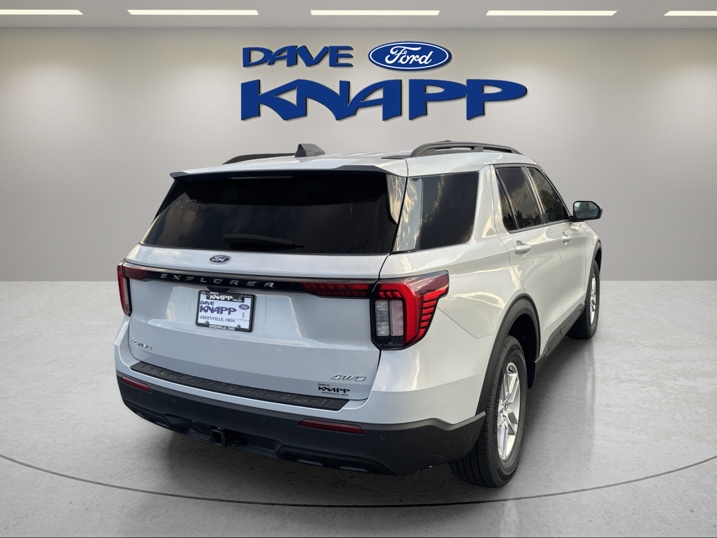 Used 2026 Ford Explorer Active AWD/4WD image 7