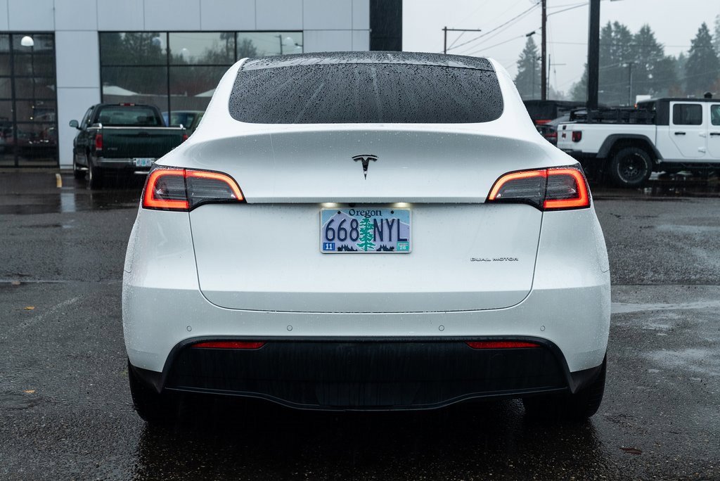 Used 2023 Tesla Model Y Long Range image 5