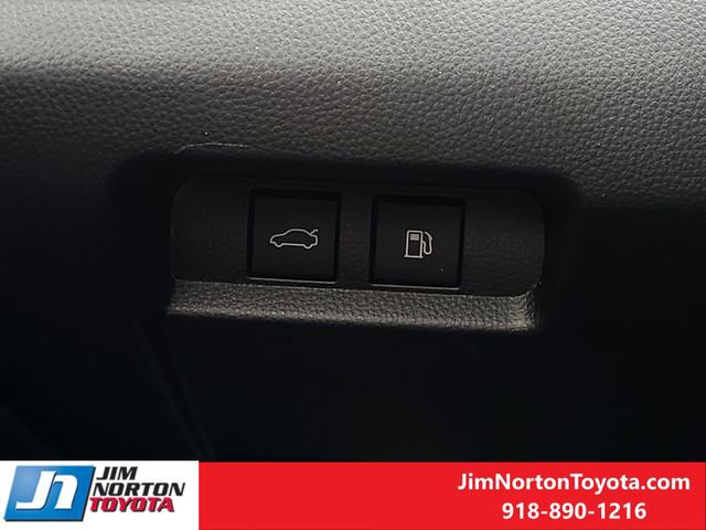 Used 2026 Toyota Crown Nightshade AWD/4WD image 23