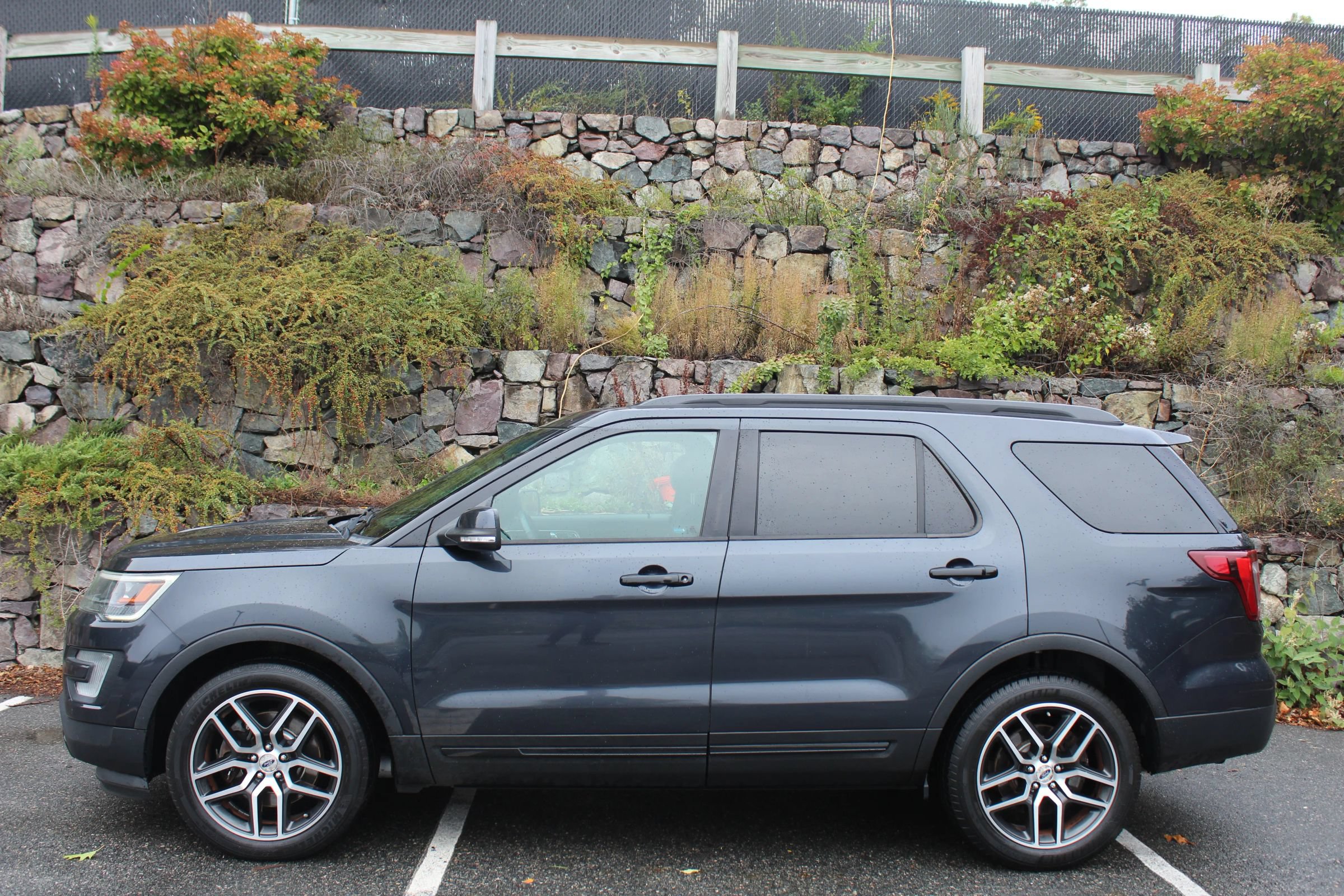 Used 2017 Ford Explorer Sport w/ Equipment Group 401A AWD/4WD image 5