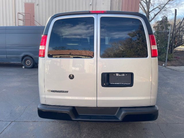 Used 2023 Chevrolet Express 3500 LS RWD image 8