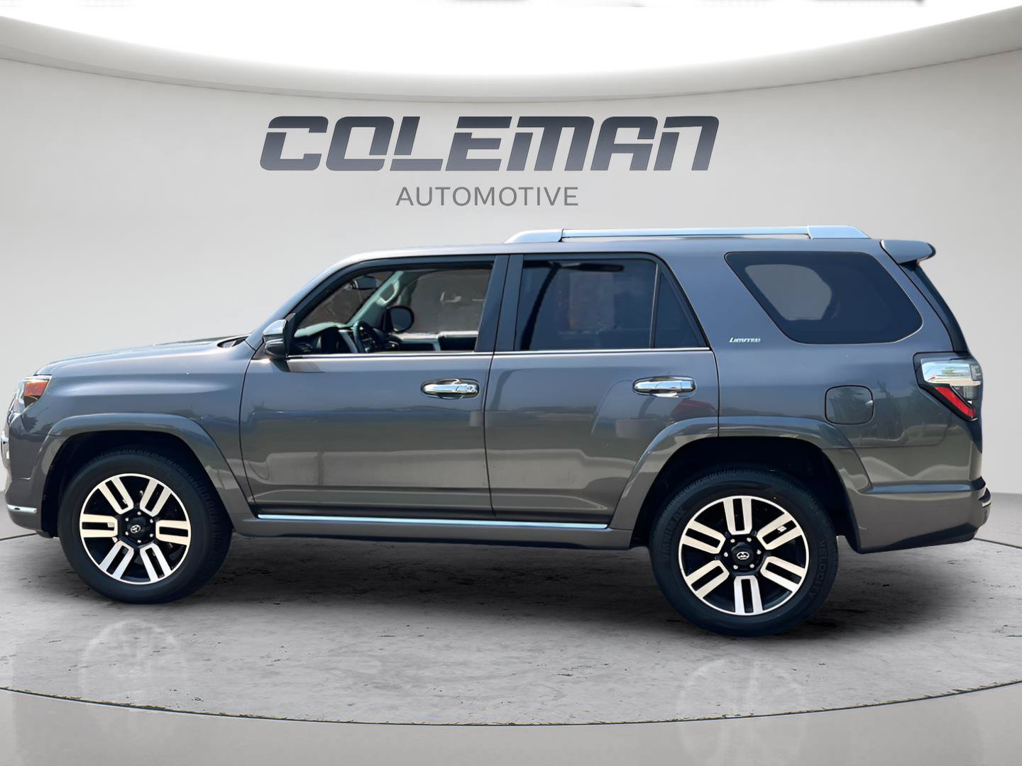 Used 2017 Toyota 4Runner Limited AWD/4WD image 8