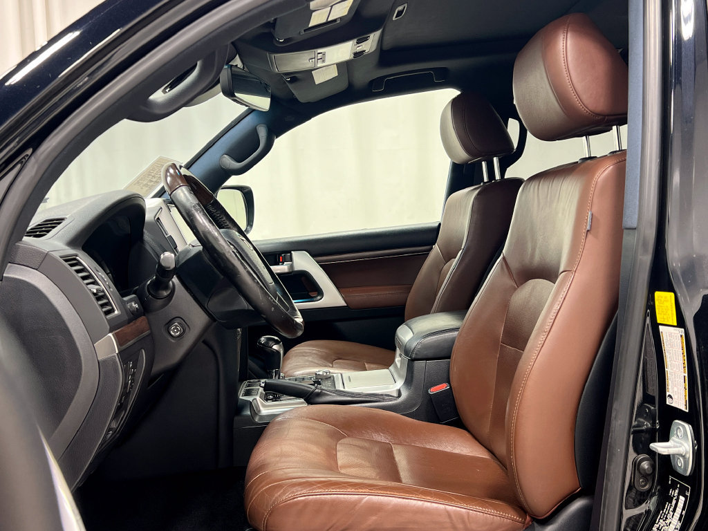 Used 2019 Toyota Land Cruiser AWD/4WD image 14